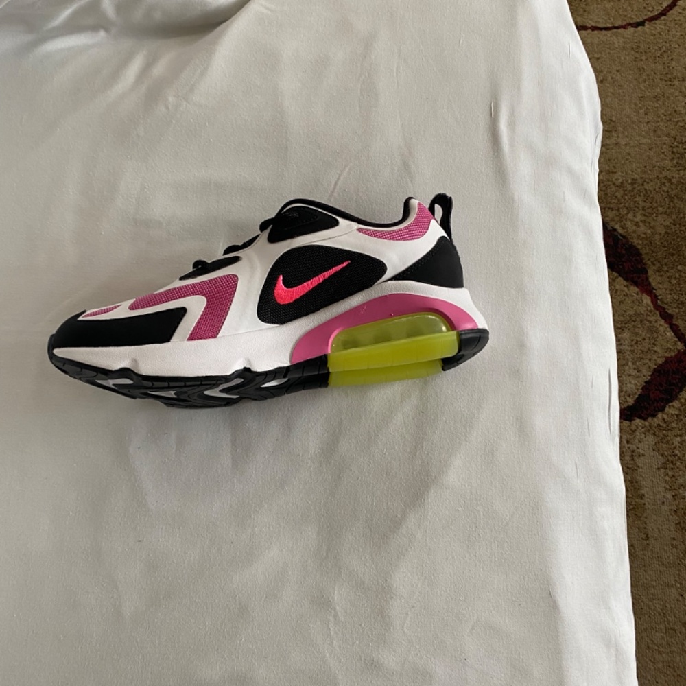 NWT NIKE WMNS AIR MAX 200 ( Black, pink and white) size 8.5 - Picture 5 of 8